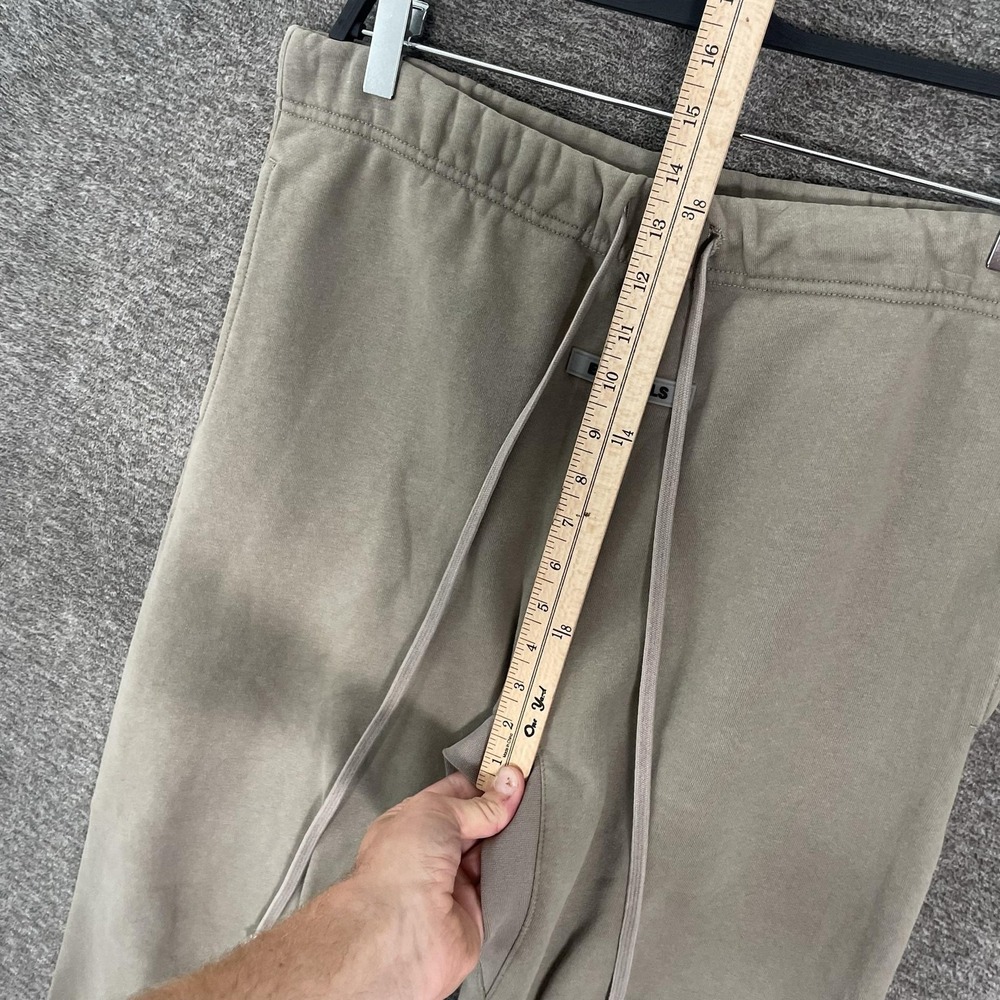 Fear Of God Essentials Pants Mens Medium Beige Fleece Sweatpants Joggers Logo - Picture 6 of 11